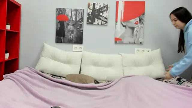 Tiny JuJu online show from 10-22-25, 01:39