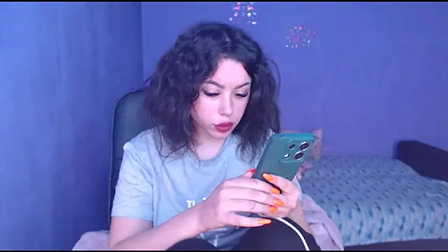 LovelyJulliette online show from 02-12-25, 01:37