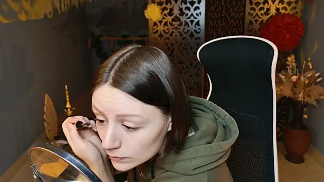 VeliraBraitberg online show from 03-21-25, 05:11