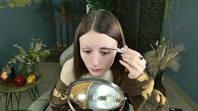 VeliraBraitberg online show from 09-17-25, 04:08