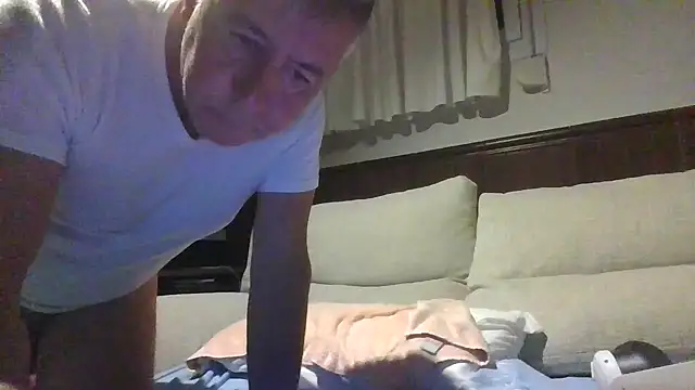 Snapshot of fransexdol chatting on 12-19-24, 03:18 fransexdol online show from 12-19-24, 03:18