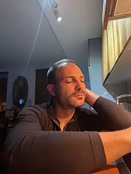 Adventurehotman online show from 11-13-25, 12:42