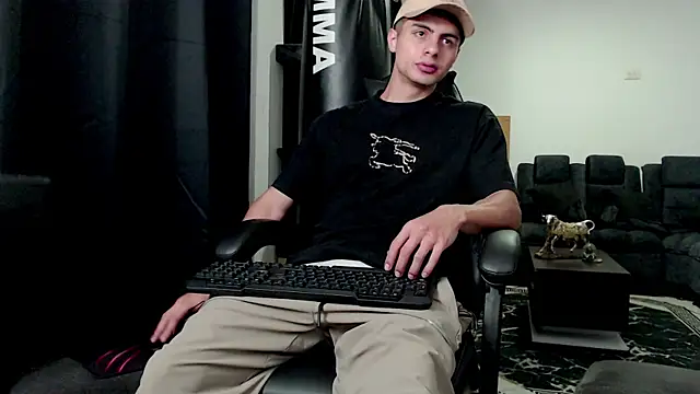 Stiven CL online show from 11-24-25, 07:08