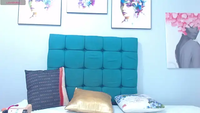 Snapshot of SofiaSexy_ chatting on 02-11-25, 09:46 SofiaSexy online show from 02-11-25, 09:46