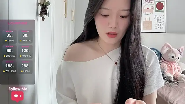 Snapshot of rose-u chatting on 07-28-26, 01:34 rose-u online show from 07-28-26, 01:34