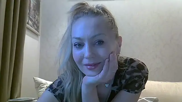 ZarinaSwift online show from 04-30-26, 04:41