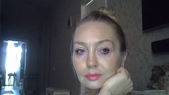 ZarinaSwift online show from 06-20-26, 09:34