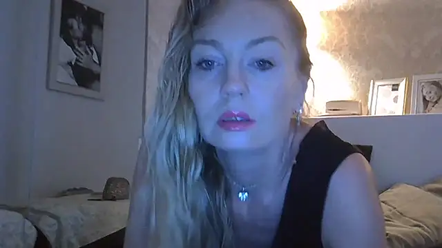 ZarinaSwift online show from 06-28-26, 10:54