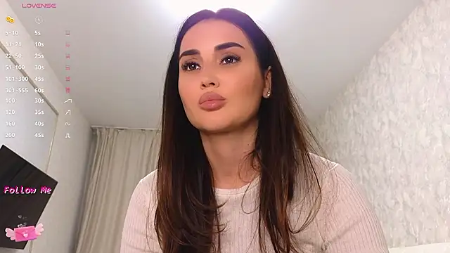 Snapshot of LaraSkinny chatting on 02-13-26, 02:24 LaraSkinny online show from 02-13-26, 02:24