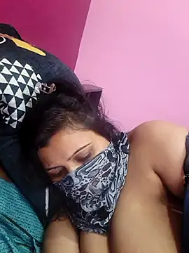 Snapshot of RESHMA_21 chatting on 10-23-25, 04:39 RESHMA 21 online show from 10-23-25, 04:39