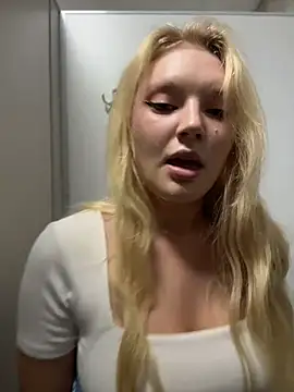 AmmyHot online show from 06-16-26, 04:59