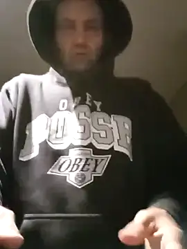 Hotbodyscottie online show from 12-04-24, 08:34