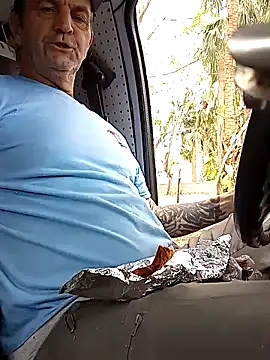 Hotbodyscottie online show from 01-28-25, 05:14