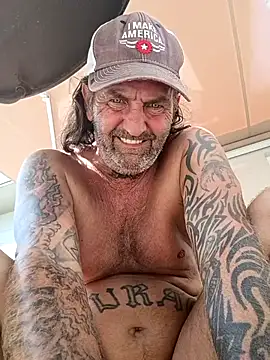 Hotbodyscottie online show from 10-09-25, 07:01