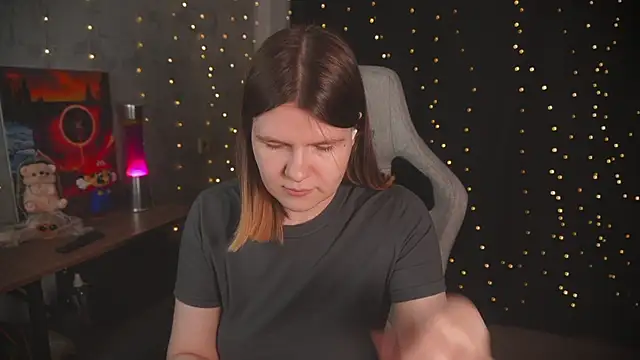 Snapshot of cuteamberlyyy chatting on 11-03-25, 03:52 cuteamberlyyy online show from 11-03-25, 03:52