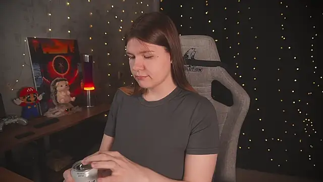 Snapshot of cuteamberlyyy chatting on 02-15-26, 04:31 cuteamberlyyy online show from 02-15-26, 04:31