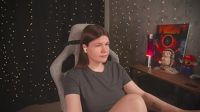 Snapshot of cuteamberlyyy chatting on 02-15-26, 07:51 cuteamberlyyy online show from 02-15-26, 07:51