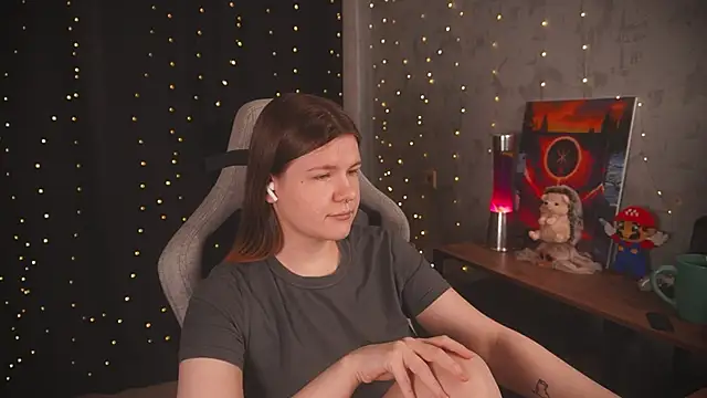 Snapshot of cuteamberlyyy chatting on 02-18-26, 05:03 cuteamberlyyy online show from 02-18-26, 05:03