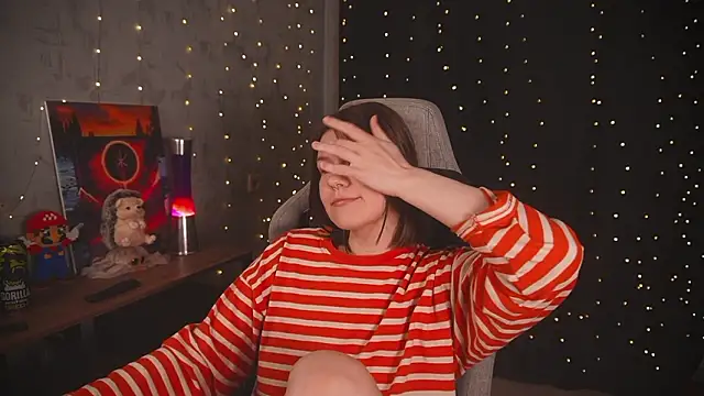 Snapshot of cuteamberlyyy chatting on 02-22-26, 05:51 cuteamberlyyy online show from 02-22-26, 05:51