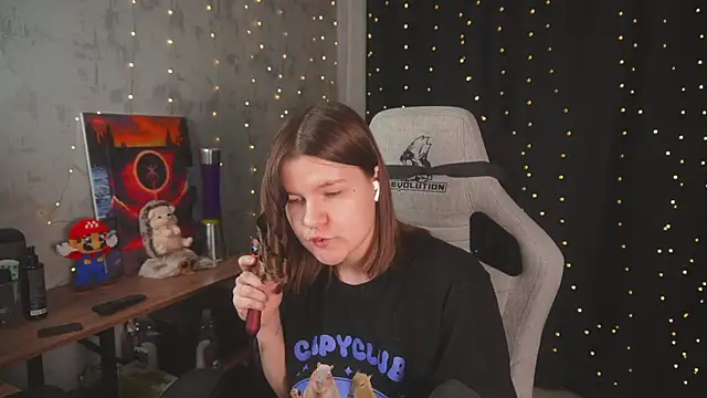 cuteamberlyyy online show from 04-28-26, 03:44