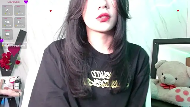 Snapshot of jeimy_garcia chatting on 09-15-25, 12:05 jeimy garcia online show from 09-15-25, 12:05