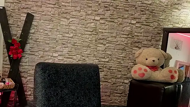 Snapshot of jeimy_garcia chatting on 01-19-26, 12:42 jeimy garcia online show from 01-19-26, 12:42