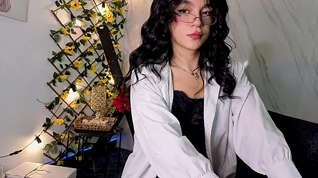 Snapshot of jeimy_garcia chatting on 03-05-26, 12:12 jeimy garcia online show from 03-05-26, 12:12