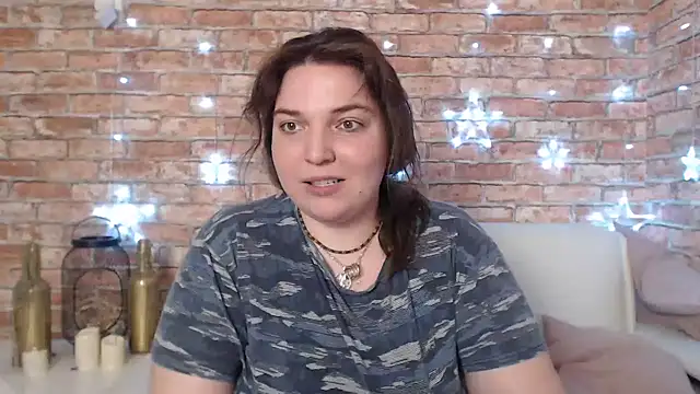 Amelia Kiss  online show from 01-04-25, 06:52