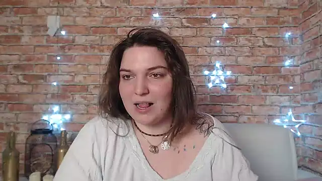 Amelia Kiss  online show from 01-15-25, 06:54