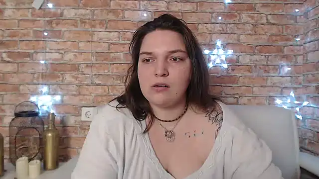 Amelia Kiss  online show from 01-18-25, 06:56