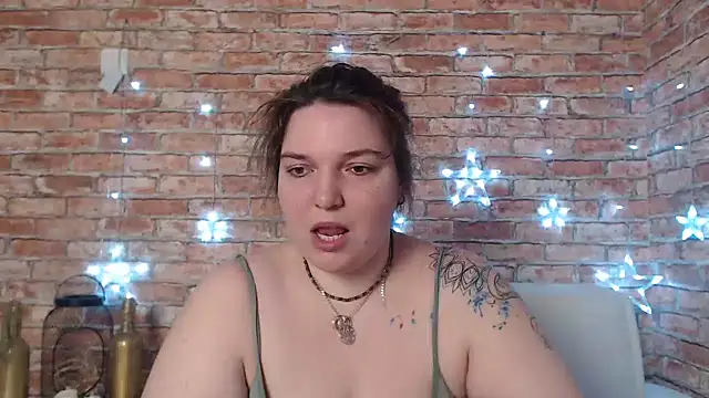 Amelia Kiss  online show from 01-22-25, 12:48