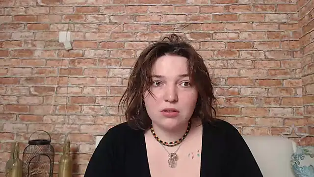 Amelia Kiss  online show from 02-20-25, 12:41