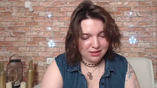 Amelia Kiss  online show from 03-20-25, 12:51