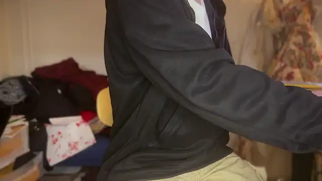 Snapshot of CupidZass chatting on 03-05-26, 08:43 CupidZass online show from 03-05-26, 08:43