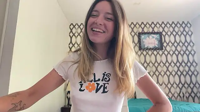 SirenaBelle online show from 02-15-25, 05:19