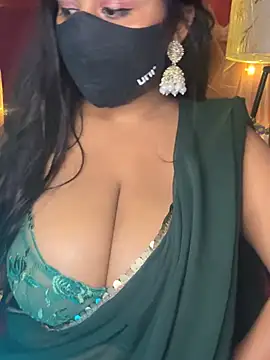 Snapshot of Playful__Princess chatting on 02-25-26, 05:00 Playful Princess online show from 02-25-26, 05:00