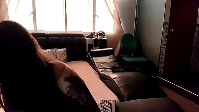 Alaia sam online show from 04-28-26, 09:09