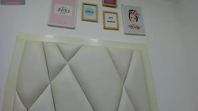 Snapshot of atilanadiaz7 chatting on 02-12-26, 06:03 atilanadiaz7 online show from 02-12-26, 06:03