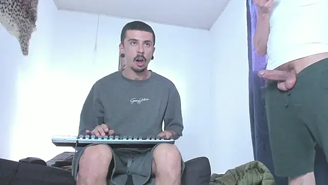 Aaron BigDickxxx online show from 05-20-26, 09:21