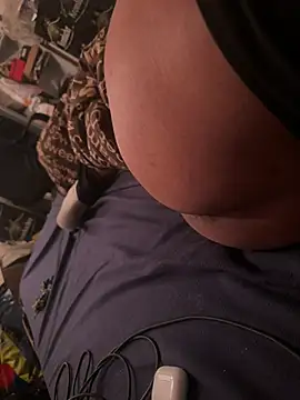 Snapshot of celiniko chatting on 03-16-26, 01:00 celiniko online show from 03-16-26, 01:00