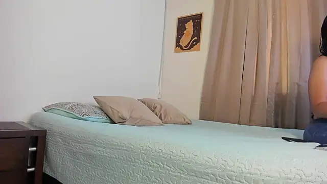 pamela-wells online show from 09-09-25, 04:28