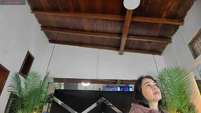 emily-fox online show from 06-18-26, 11:03