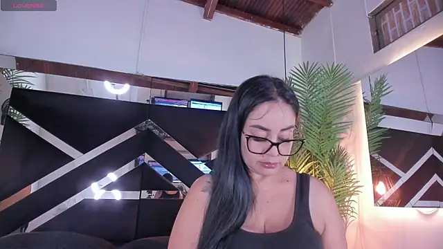 emily-fox online show from 07-21-26, 11:01