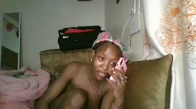 Snapshot of Sonnia_ chatting on 12-11-24, 08:50 Sonnia online show from 12-11-24, 08:50