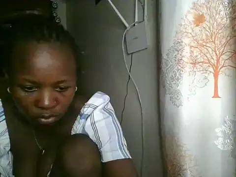 Snapshot of Sonnia_ chatting on 02-02-25, 08:19 Sonnia online show from 02-02-25, 08:19