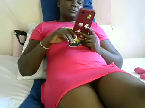 Snapshot of Sweetreena chatting on 03-11-25, 11:01 Sweetreena online show from 03-11-25, 11:01