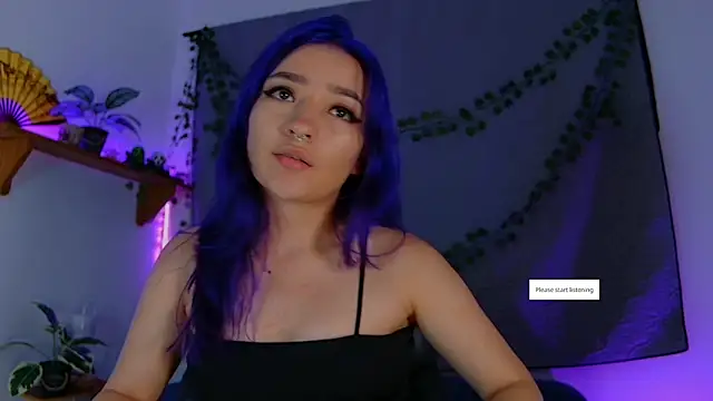 Snapshot of vayolett01_dakotta chatting on 10-27-25, 12:58 vayolett01 dakotta online show from 10-27-25, 12:58