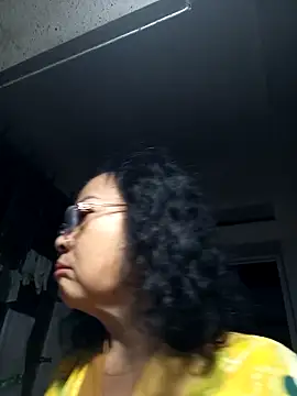 Hotestlove online show from 11-02-25, 11:18