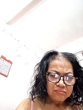 Hotestlove online show from 11-15-25, 02:24