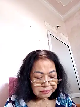 Hotestlove online show from 11-23-25, 04:12